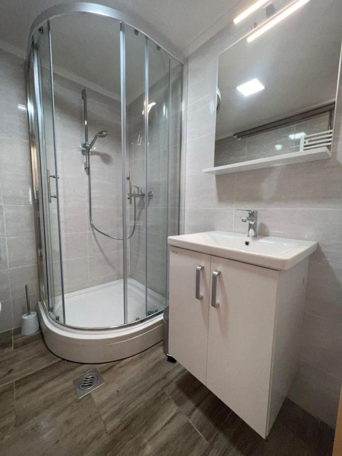 Apartmani Albatros Perusic Bagian luar foto